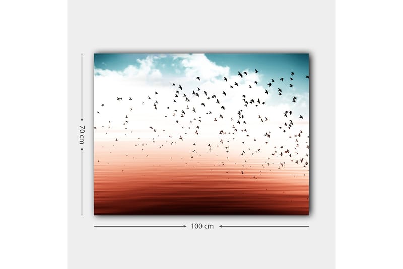 Canvastavla 70x100 cm - Flock av fåglar som flyger över en stilla vattenyta i en harmonisk färgskala - Blå / Korallröd - Inredning - Tavlor & posters - Canvastavla