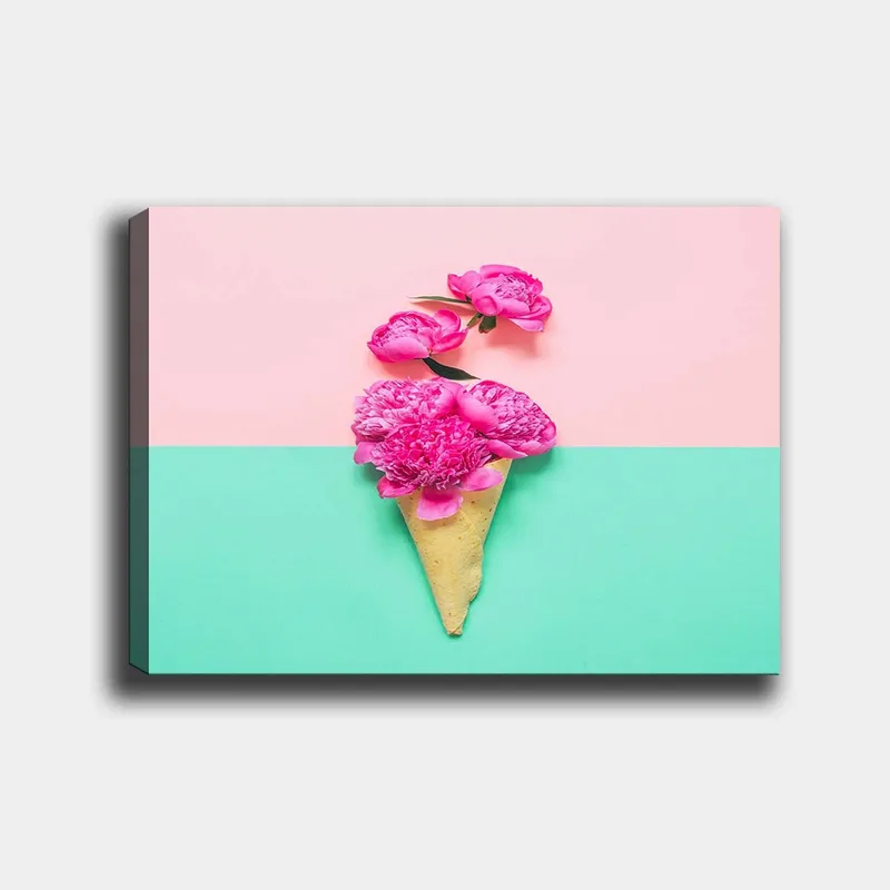 Canvastavla 70x100 cm - Glasskon som är dekorerad med rosa blommor, Rosa / Mintgrön / Beige