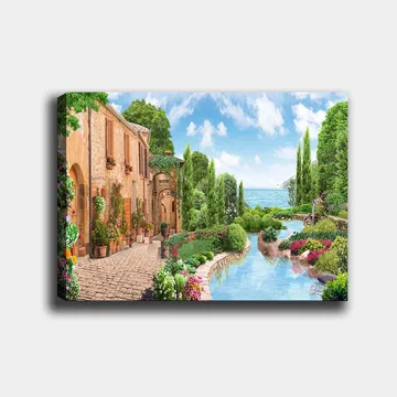 Canvastavla 70x100 cm - Idyllisk landsby med blommor, träd och en glittrande sjö i bakgrunden - Grön / Blå / Terrakotta - Inredning - Tavlor & posters - Canvastavla