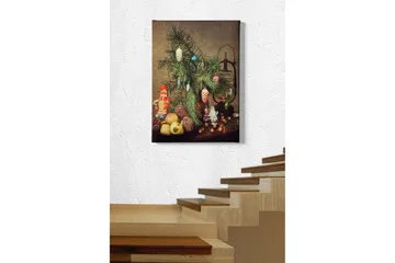 Canvastavla 70x100 cm - Juldekoration med gran, dekorationer och frukter - Grön / Röd / Beige - Inredning - Tavlor & posters - Canvastavla