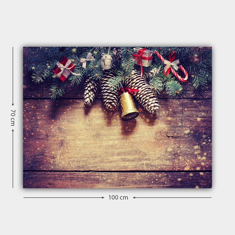 Canvastavla 70x100 cm - Juldekoration med granris, kottar och presenter - Grön / Brun / Röd - Inredning - Tavlor & posters - Canvastavla
