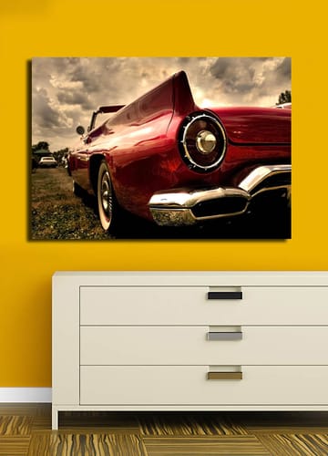 Canvastavla 70x100 cm - Klassisk röd bil med en elegant bakdel och kromade detaljer - Röd / Krom (silver) - Inredning - Tavlor & posters - Canvastavla