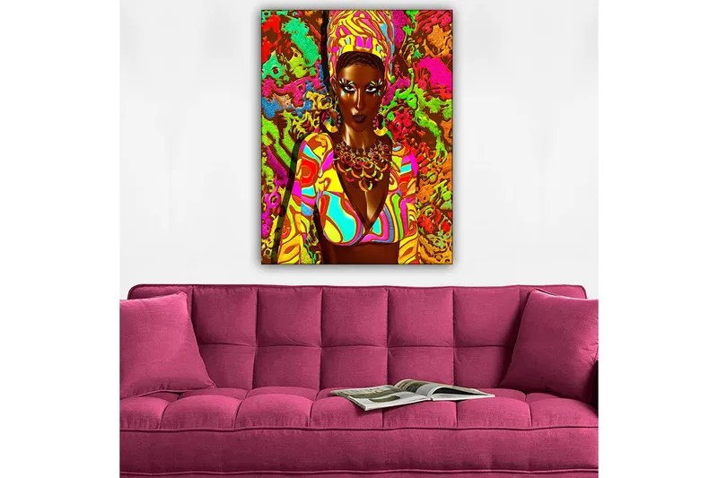 Canvastavla 70x100 cm - Kraftfull kvinna i färgglad klädsel med ett uttrycksfullt ansikte och smycken - Grön / Rosa / Orange - Inredning - Tavlor & posters - Canvastavla