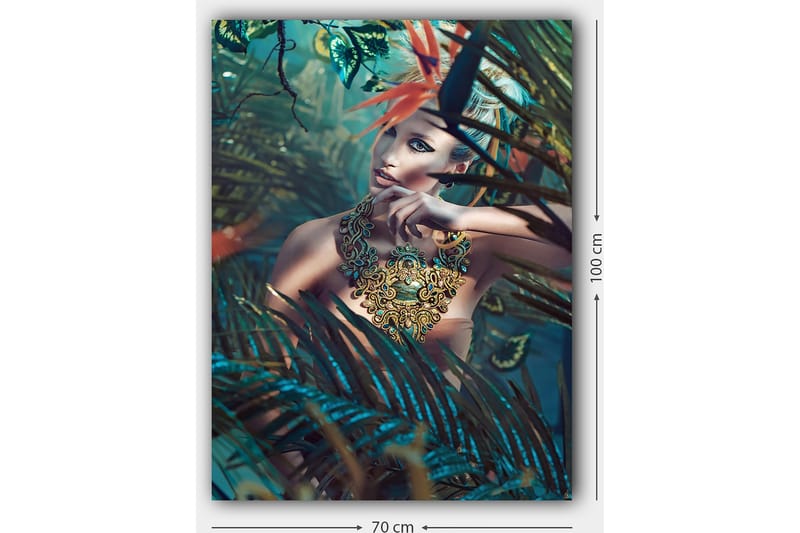 Canvastavla 70x100 cm - Kvinna i en tät, grönskande miljö med en intrikat smyckesdetalj som fångar uppmärksamheten - Mörkgrön / Turkos / Beige - Inredning - Tavlor & posters - Canvastavla