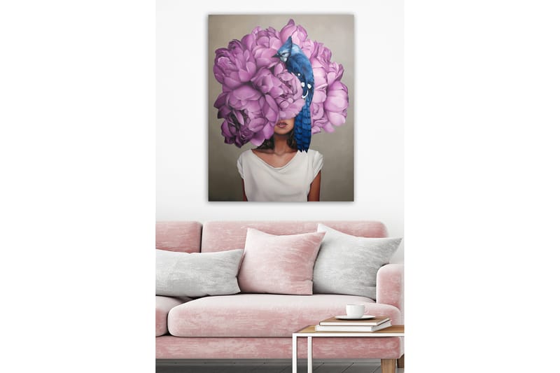 Canvastavla 70x100 cm - Kvinna med ett huvud av stora, lila blommor och en blå fågel som sitter på blommorna - Lila / Blå - Inredning - Tavlor & posters - Canvastavla