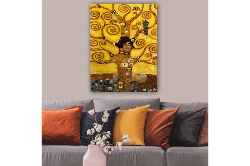 Canvastavla 70x100 cm - Kvinna med stängd ögon omgiven av snurrande, gyllene grenar och symboliska element - Guld / Brun / Svart - Inredning - Tavlor & posters - Canvastavla