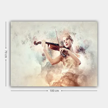 Canvastavla 70x100 cm - Kvinna som spelar fiol omgiven av drömlika moln och musiknoter - Ljusbeige / Ljusblå / Rosa - Inredning - Tavlor & posters - Canvastavla