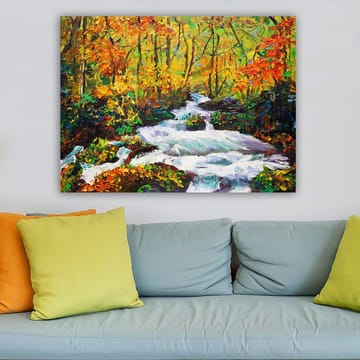 Canvastavla 70x100 cm - Livlig flod som rinner genom en färgsprakande höstskogslandskap - Orange / Grön / Vit - Inredning - Tavlor & posters - Canvastavla