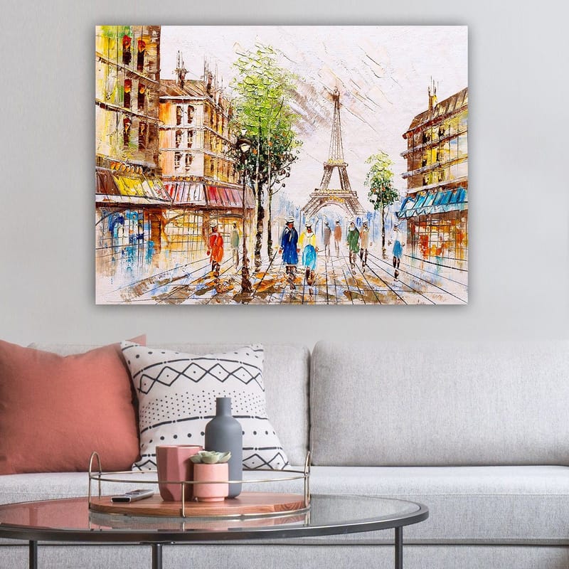 Canvastavla 70x100 cm - Livlig gata i Paris med Eiffeltornet i bakgrunden och människor som promenerar - Grön / Blå / Orange - Inredning - Tavlor & posters - Canvastavla