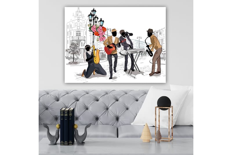 Canvastavla 70x100 cm - Livlig musikscen med fyra musiker som spelar olika instrument på en gata, omgiven av blommor och lampor - Mörkbrun / Röd / Svart - Inredning - Tavlor & posters - Canvastavla