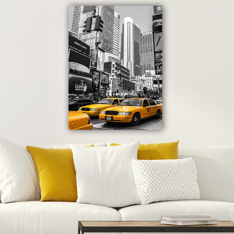 Canvastavla 70x100 cm - Livlig stadsbild med gula taxibilar som dominerar gatan i en urban miljö - Gul / Svart - Inredning - Tavlor & posters - Canvastavla