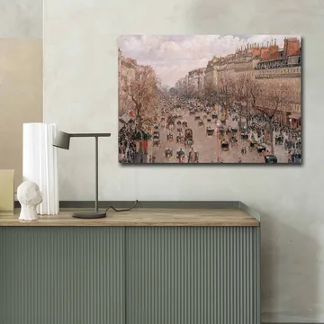 Canvastavla 70x100 cm - Livlig stadsbild med människor och hästdragna vagnar på en gata omgiven av träd och byggnader - Ljusrosa / Beige / Mörkgrön - Inredning - Tavlor & posters - Canvastavla