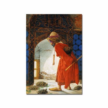 Canvastavla 70x100 cm - Man i röd klädnad som står vid en dörröppning och betraktar sköldpaddor på golvet - Röd / Blå / Beige - Inredning - Tavlor & posters - Canvastavla