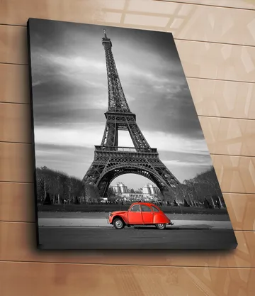 Canvastavla 70x100 cm - Röd bil framför Eiffeltornet i svartvitt - Röd / Svart / Grå - Inredning - Tavlor & posters - Canvastavla