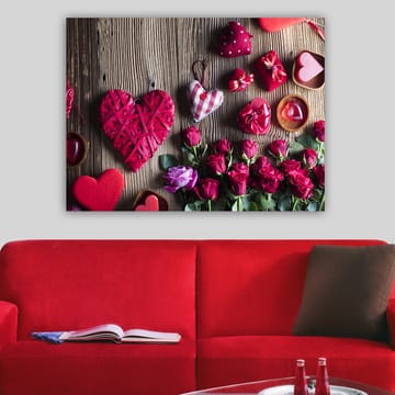 Canvastavla 70x100 cm - Romantisk samling av hjärtformade dekorationer och rosor - Röd / Grön / Rosa - Inredning - Tavlor & posters - Canvastavla