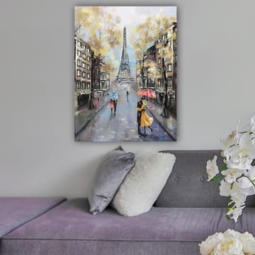 Canvastavla 70x100 cm - Romantisk scen med ett par som dansar under paraplyer framför Eiffeltornet i Paris - Guld / Blå / Röd - Inredning - Tavlor & posters - Canvastavla