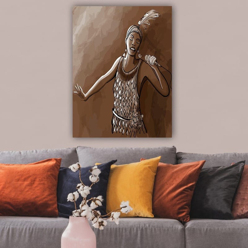 Canvastavla 70x100 cm - Sångerska i en glittrig klänning som framför en kraftfull sång - Brun / Beige / Vit - Inredning - Tavlor & posters - Canvastavla
