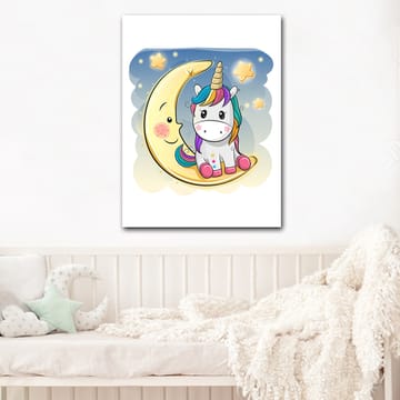 Canvastavla 70x100 cm - Söt enhörning som sitter på en måne med stjärnor i bakgrunden - Gul / Rosa / Blå - Inredning - Tavlor & posters - Canvastavla