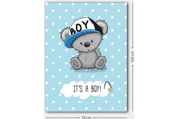 Canvastavla 70x100 cm - Söt grå björn med en blå keps som sitter på en ljusblå bakgrund med vita prickar - Blå / Grå - Inredning - Tavlor & posters - Canvastavla