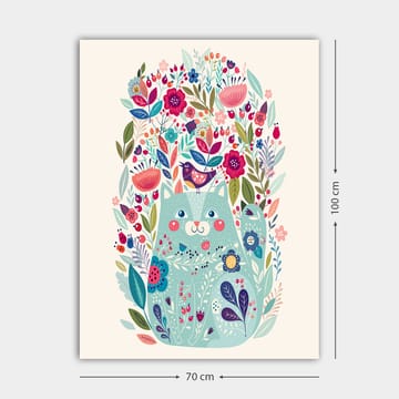 Canvastavla 70x100 cm - Söt katt omgiven av färgglada blommor och växter - Mintgrön / Mörkblå / Rosa - Inredning - Tavlor & posters - Canvastavla
