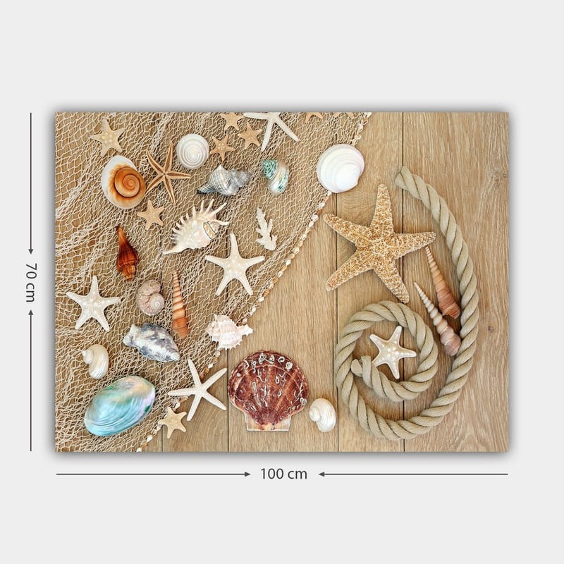 Canvastavla 70x100 cm - Samling av snäckor och sjöstjärnor på en träyta - Beige / Vit / Brun - Inredning - Tavlor & posters - Canvastavla