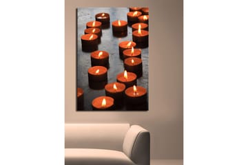 Canvastavla 70x100 cm - Samling av tända värmeljus som skapar en varm och inbjudande atmosfär - Orange / Svart - Inredning - Tavlor & posters - Canvastavla