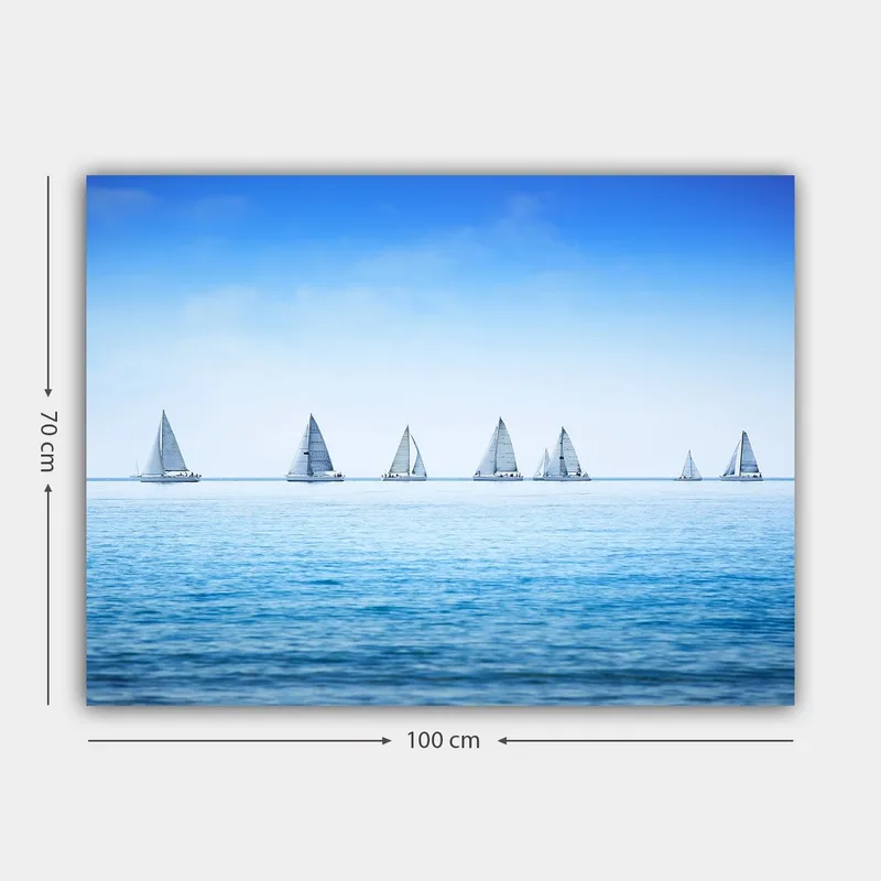 Canvastavla 70x100 cm - Segelbåtar som glider fram över en lugn sjö under en klar blå himmel - Blå / Vit - Inredning - Tavlor & posters - Canvastavla
