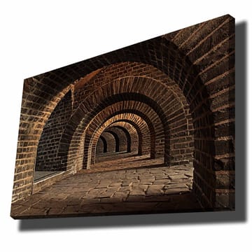 Canvastavla 70x100 cm - Serie av valv i en gammal stenstruktur som skapar en känsla av djup och perspektiv - Mörkbrun / Grå / Beige - Inredning - Tavlor & posters - Canvastavla