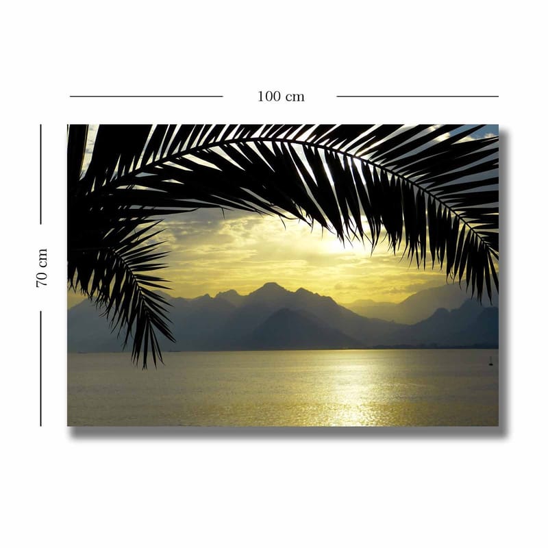 Canvastavla 70x100 cm - Silhuett av palmer mot en gyllene solnedgång över bergen och havet - Svart / Guld / Grå - Inredning - Tavlor & posters - Canvastavla