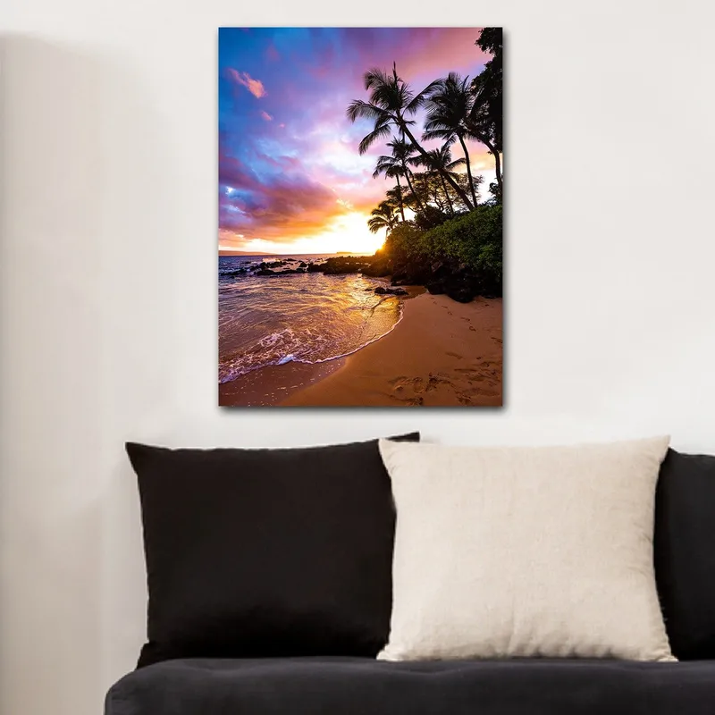 Canvastavla 70x100 cm - Solnedgång vid stranden med palmer som ramas in av färgglada moln - Lila / Orange / Grön - Inredning - Tavlor & posters - Canvastavla