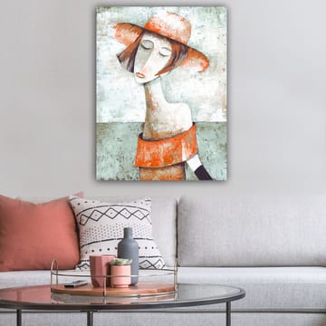 Canvastavla 70x100 cm - Stiliserad kvinna med en stor hatt och en orange tröja som ger en känsla av lugn och eftertänksamhet - Orange / Grå / Vit - Inredning - Tavlor & posters - Canvastavla