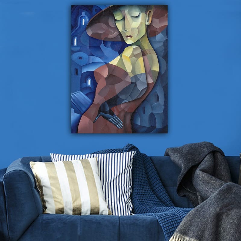 Canvastavla 70x100 cm - Stiliserad kvinna med en stor hatt som framhäver hennes eleganta silhuett - Mörkblå / Röd / Grön - Inredning - Tavlor & posters - Canvastavla