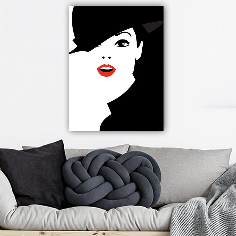 Canvastavla 70x100 cm - Stiliserad kvinna med en svart hatt och röda läppar, Svart / Vitt / Röd