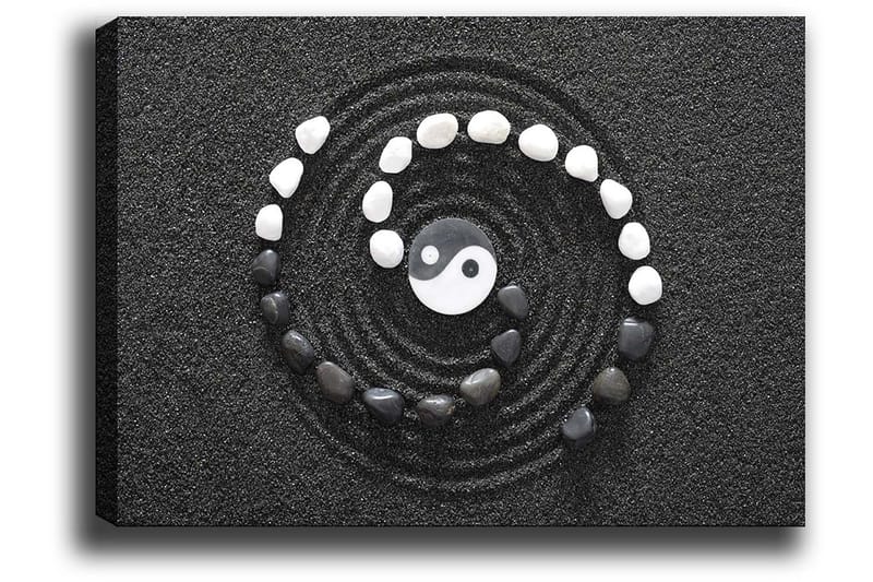 Canvastavla 70x100 cm - Stiliserad yin-yang-symbol omgiven av svarta och vita stenar i en spiralformad komposition - Svart / Vit - Inredning - Tavlor & posters - Canvastavla