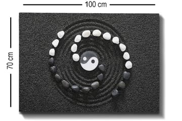 Canvastavla 70x100 cm - Stiliserad yin-yang-symbol omgiven av svarta och vita stenar i en spiralformad komposition - Svart / Vit - Inredning - Tavlor & posters - Canvastavla