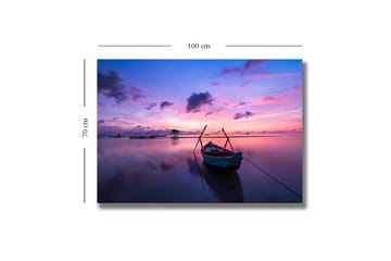 Canvastavla 70x100 cm - Stilla båt på en spegelblanka yta under en färgsprakande solnedgång - Lila / Rosa / Blå - Inredning - Tavlor & posters - Canvastavla