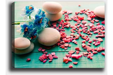 Canvastavla 70x100 cm - Stilla komposition med stenar och blå blommor på en grön bakgrund - Blå / Rosa / Grön - Inredning - Tavlor & posters - Canvastavla