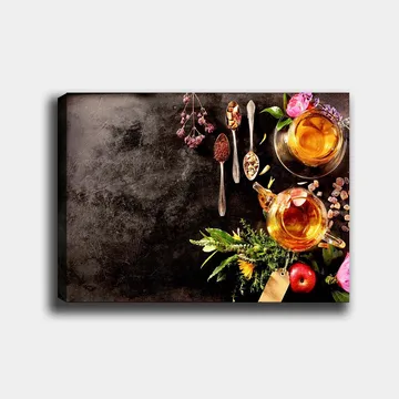 Canvastavla 70x100 cm - Stilla komposition med te, kryddor och blommor som skapar en inbjudande atmosfär - Guld / Grönt / Rosa - Inredning - Tavlor & posters - Canvastavla