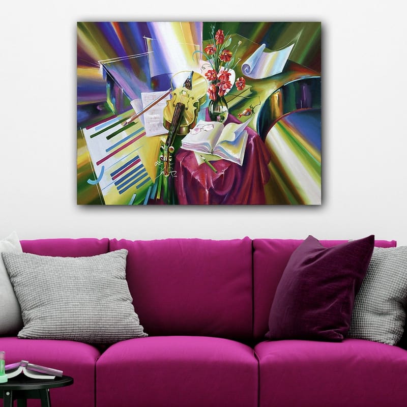 Canvastavla 70x100 cm - Stillsam komposition med en fiol, blommor och noter som framhäver musikens skönhet - Grön / Röd / Lila - Inredning - Tavlor & posters - Canvastavla