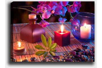 Canvastavla 70x100 cm - Stillsam och harmonisk stilleben med ljus, blommor och dekorationer - Mörkröd / Grön / Lila - Inredning - Tavlor & posters - Canvastavla