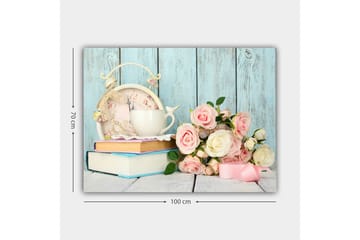 Canvastavla 70x100 cm - Stillsam och romantisk komposition med en kopp, en gammaldags klocka och en bukett rosor - Ljusrosa / Vit / Ljusblå - Inredning - Tavlor & posters - Canvastavla