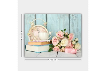 Canvastavla 70x100 cm - Stillsam och romantisk komposition med en kopp, en gammaldags klocka och en bukett rosor - Ljusrosa / Vit / Ljusblå - Inredning - Tavlor & posters - Canvastavla