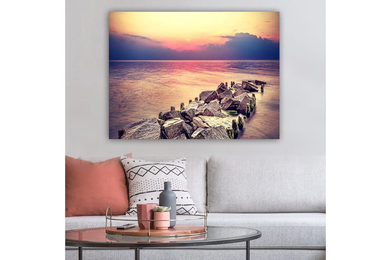 Canvastavla 70x100 cm - Stillsam vy av en klippig strandlinje vid solnedgången - Grå / Ljusblå / Rosa - Inredning - Tavlor & posters - Canvastavla