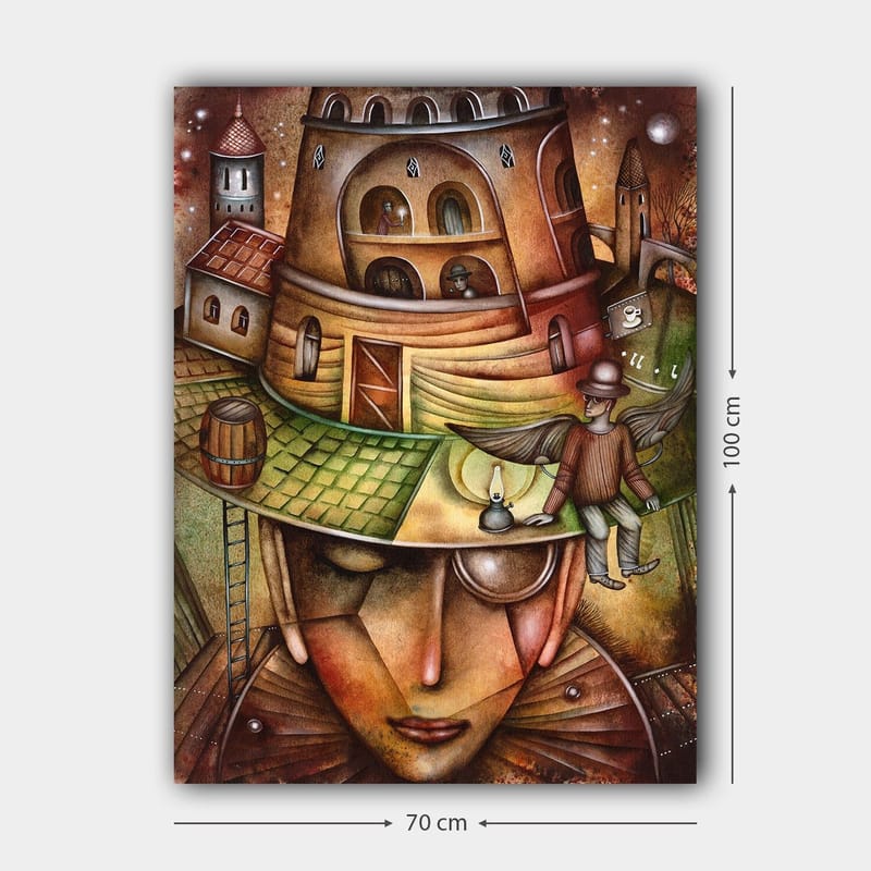 Canvastavla 70x100 cm - Surrealistisk komposition med en stor, ansiktsliknande figur som bär en hatt med en byggnad och en vingad figur på toppen - Brun / Grön / Beige - Inredning - Tavlor & posters - Canvastavla