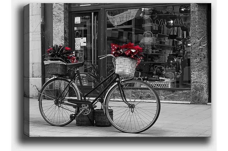 Canvastavla 70x100 cm - Svart cykel med blommor i korgar på en gata - Röd / Svart / Grå - Inredning - Tavlor & posters - Canvastavla