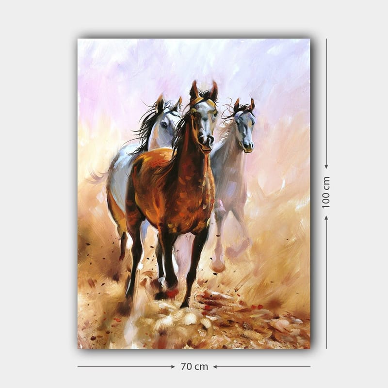 Canvastavla 70x100 cm - Tre hästar som galopperar framåt i en dynamisk rörelse - Brun / Vit / Beige - Inredning - Tavlor & posters - Canvastavla