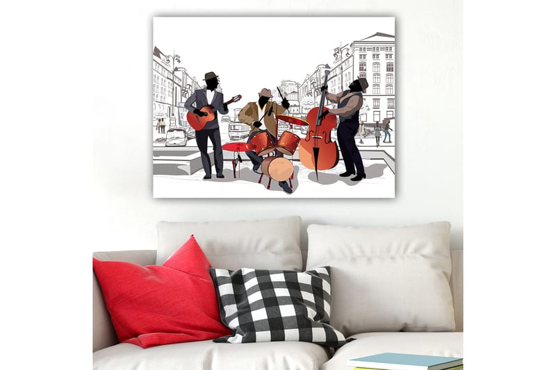 Canvastavla 70x100 cm - Tre musiker som spelar på gatan, med fokus på gitarr, trummor och kontrabas - Röd / Svart / Beige - Inredning - Tavlor & posters - Canvastavla
