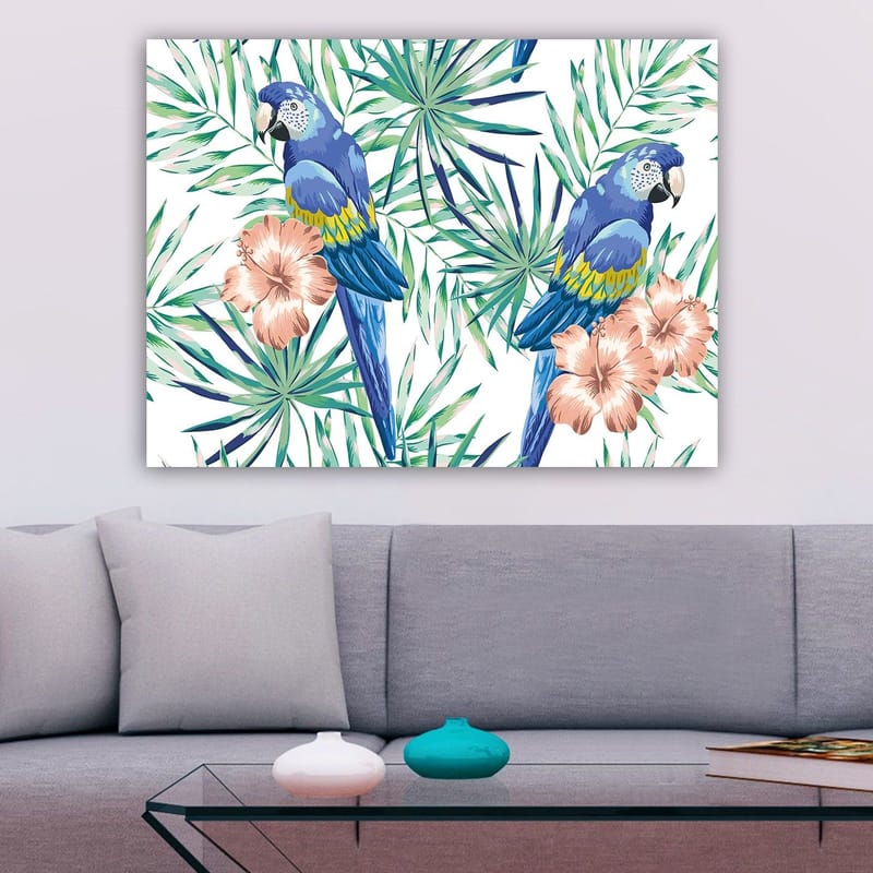 Canvastavla 70x100 cm - Två färgglada papegojor omgivna av tropiska växter och blommor - Blå / Grön / Rosa - Inredning - Tavlor & posters - Canvastavla