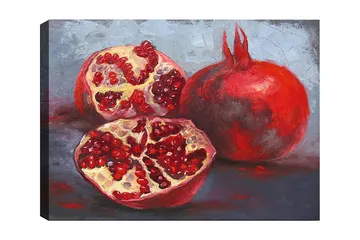 Canvastavla 70x100 cm - Två granatäpplen, ett helt och ett delat, som visar sina saftiga kärnor - Röd / Beige - Inredning - Tavlor & posters - Canvastavla