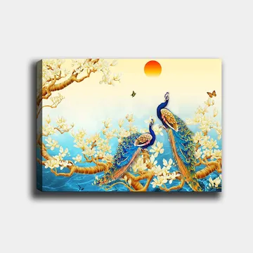 Canvastavla 70x100 cm - Två påfåglar som står på en gren omgivna av blommor och vatten - Blå / Guld / Vit - Inredning - Tavlor & posters - Canvastavla